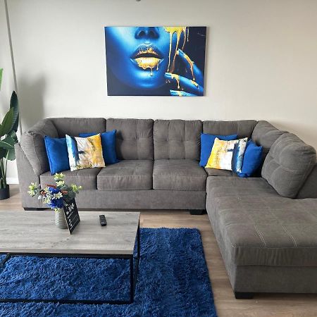 Cozy1 Bdrm Apartment Located In The Heart Of Downtown Oak Park By Glow & Explore ภายนอก รูปภาพ