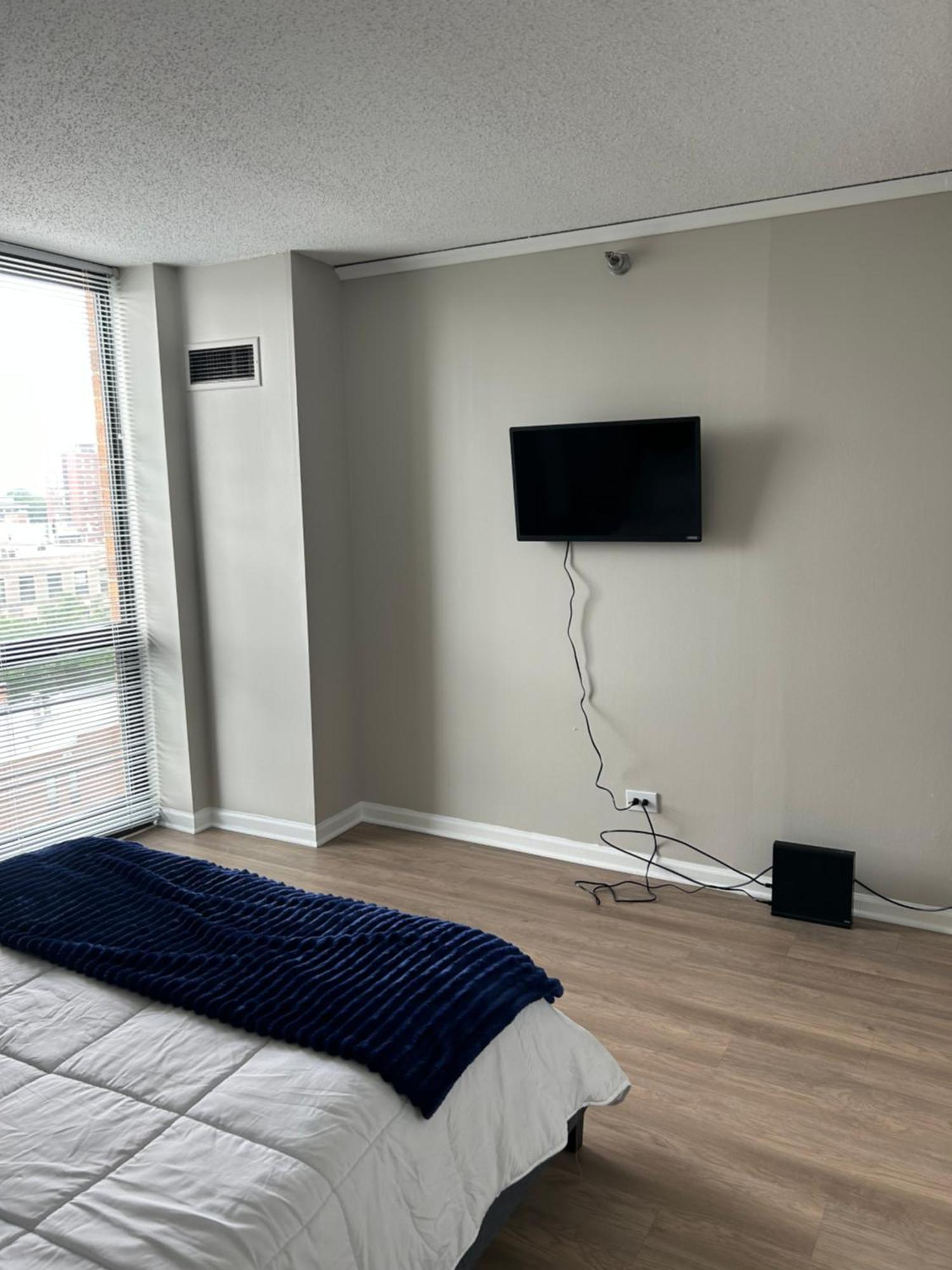Cozy1 Bdrm Apartment Located In The Heart Of Downtown Oak Park By Glow & Explore ภายนอก รูปภาพ
